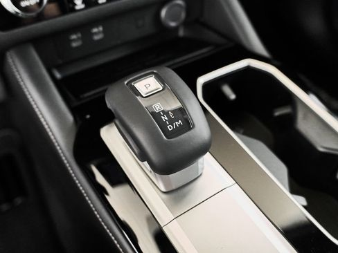 New 2026 Mitsubishi Outlander LE FWD image 30
