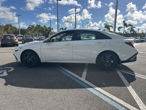New 2026 Hyundai Elantra Sport FWD image 10