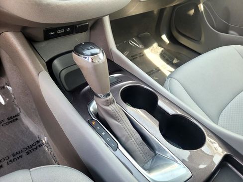 Used 2020 Chevrolet Malibu LS FWD image 17