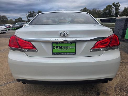 Used 2011 Toyota Avalon Limited image 10
