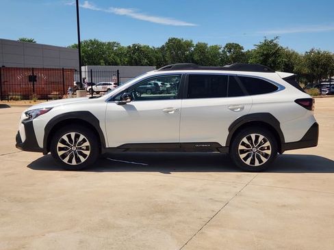 Certified 2024 Subaru Outback Limited AWD/4WD image 4