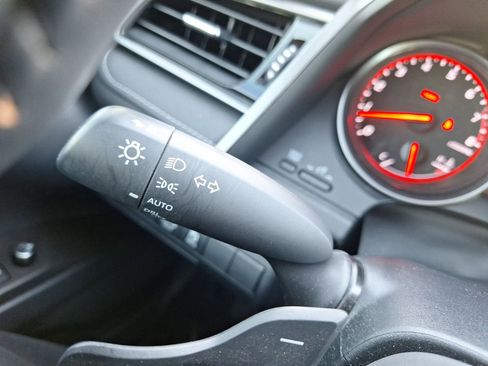 Used 2023 Toyota Camry XSE image 22