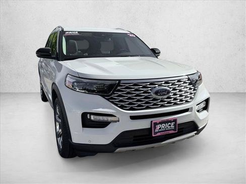 Used 2020 Ford Explorer Platinum w/ Premium Technology Package AWD/4WD image 3