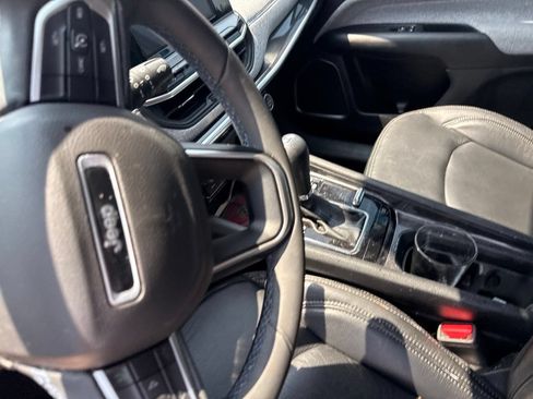 Used 2022 Jeep Compass Latitude AWD/4WD image 7