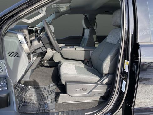 New 2026 Ford F250 XLT w/ XLT Premium Package image 41