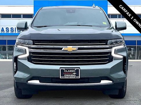 Used 2024 Chevrolet Tahoe LT w/ Luxury Package AWD/4WD image 2