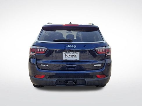 Used 2019 Jeep Compass Latitude w/ Cold Weather Group AWD/4WD image 4