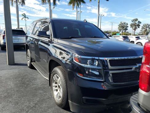 Used 2018 Chevrolet Tahoe LS image 2
