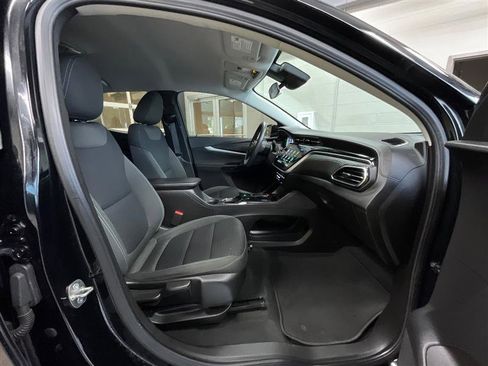 Used 2023 Chevrolet Bolt EUV LT w/ Driver Confidence Package FWD image 27