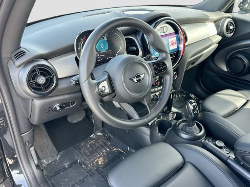 Used 2024 MINI Cooper S FWD image 9
