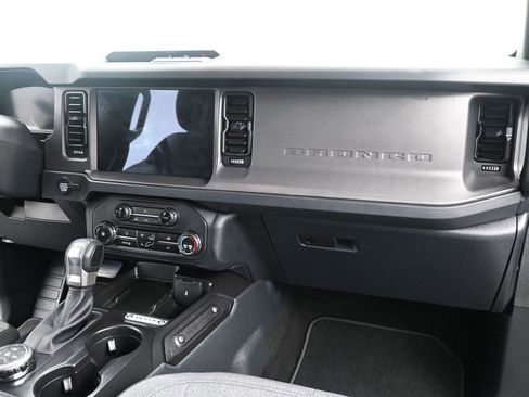 Certified 2025 Ford Bronco 4-Door image 3