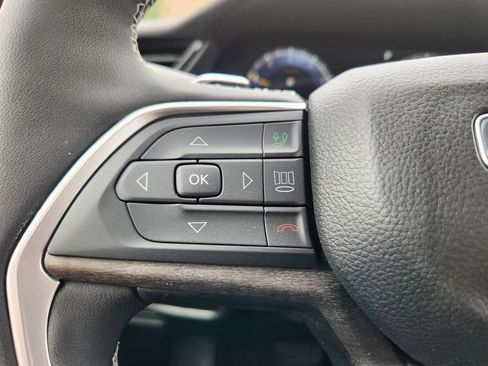 New 2026 Jeep Grand Cherokee Altitude AWD/4WD image 14