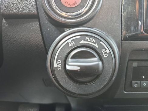 Used 2024 Nissan Titan PRO-4X image 10