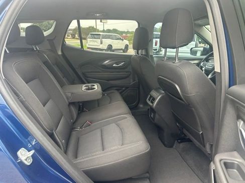 Used 2022 GMC Terrain SLE w/ Driver Convenience Package FWD image 12