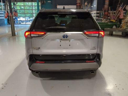 Used 2020 Toyota RAV4 XSE AWD/4WD image 9