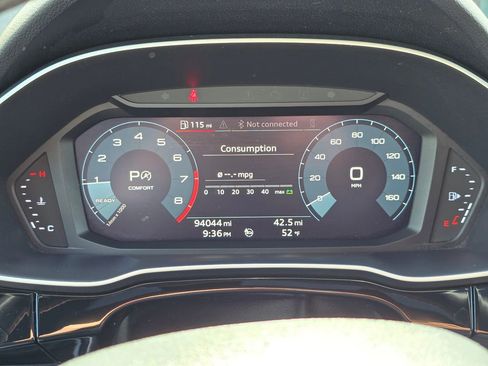 Used 2020 Audi Q3 2.0T Premium AWD/4WD image 23