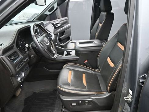 Used 2021 GMC Yukon AT4 w/ Technology Package image 10
