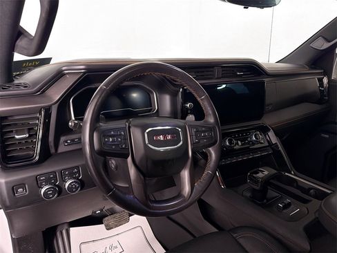 Used 2023 GMC Sierra 1500 AT4 w/ Technology Package image 9