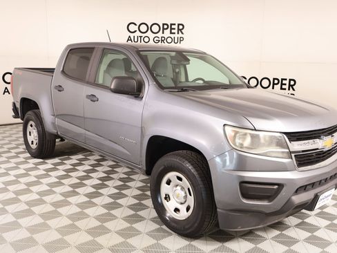 Used 2018 Chevrolet Colorado W/T w/ WT Convenience Package AWD/4WD image 1