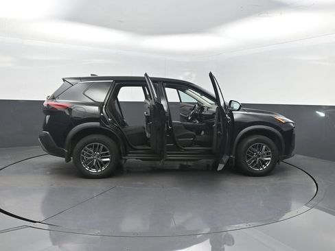 Used 2023 Nissan Rogue S FWD image 35