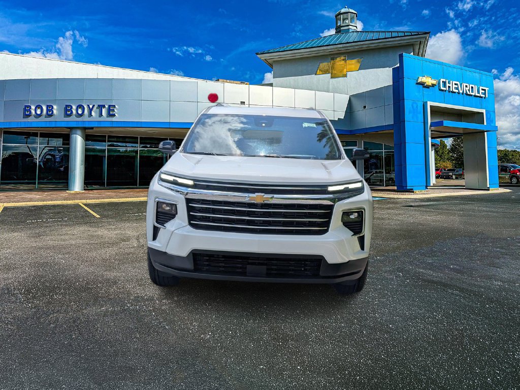 New 2027 Chevrolet Traverse LT FWD image 9