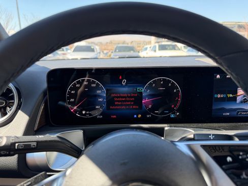 New 2026 Mercedes-Benz GLB 250 4MATIC image 10