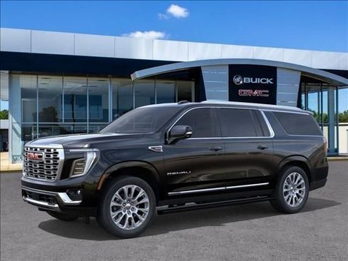 Certified 2026 GMC Yukon XL Denali w/ Denali Reserve Package AWD/4WD image 2