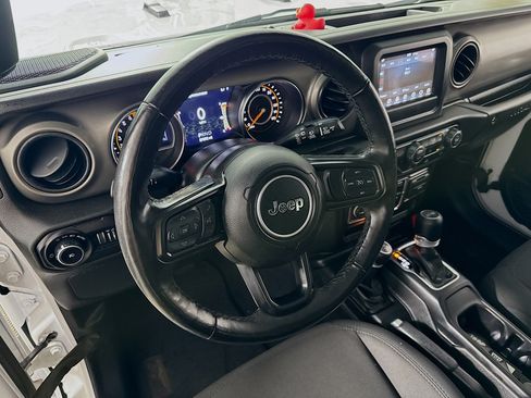 Used 2022 Jeep Wrangler Unlimited Sport AWD/4WD image 22