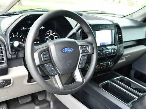 Used 2020 Ford F150 SuperCrew XL w/ Equipment Group 101A Mid AWD/4WD image 42