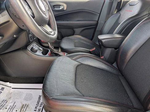 Used 2021 Jeep Compass Trailhawk image 15