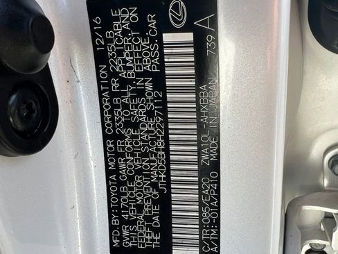 Used 2017 Lexus CT 200h 200h image 37