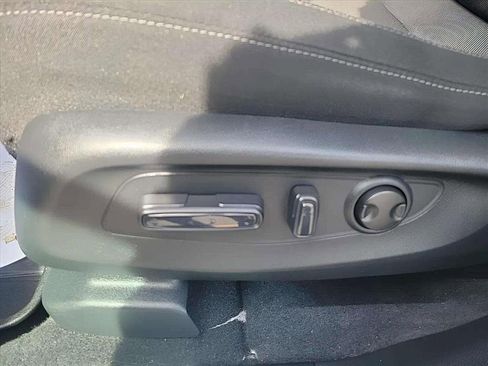 Used 2024 Honda CR-V EX image 16