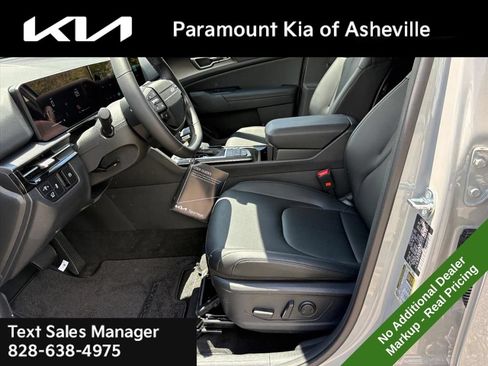 New 2026 Kia Sportage EX AWD/4WD image 17