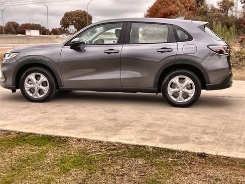 Certified 2024 Honda HR-V LX image 4