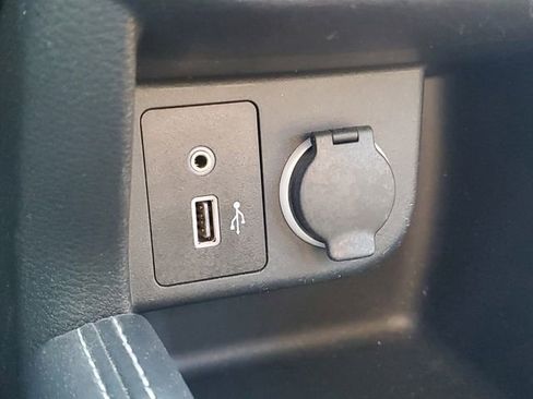 Used 2020 Nissan Kicks SR FWD image 15