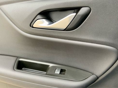 Used 2022 Chevrolet Blazer LT image 54