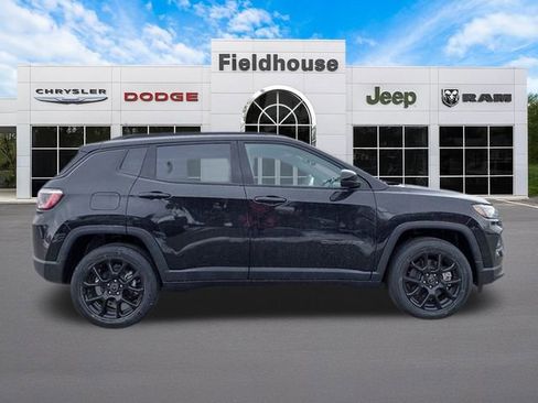 New 2026 Jeep Compass Latitude image 5