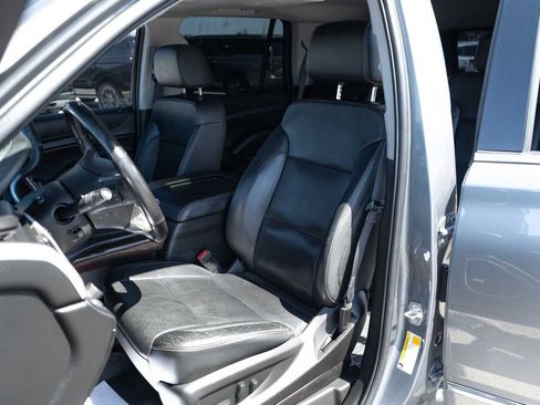 Used 2018 GMC Yukon SLT w/ Premium Edition image 13