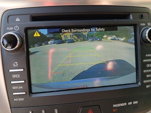 Used 2016 GMC Acadia SLT FWD image 24