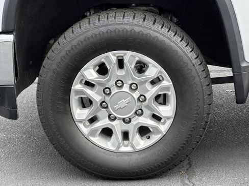 Used 2020 Chevrolet Silverado 2500 LT w/ All Star Edition image 30