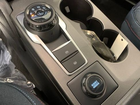 Used 2025 Ford Bronco Sport Heritage w/ Convenience Package image 16