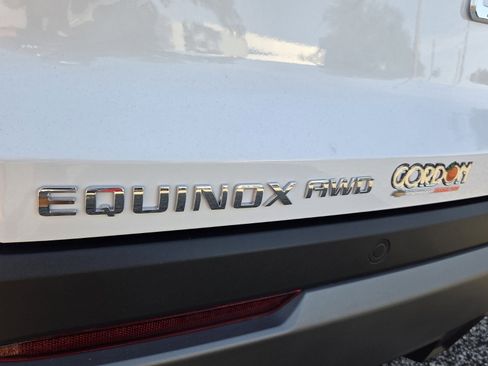 New 2026 Chevrolet Equinox LT w/ Convenience Package II AWD/4WD image 21