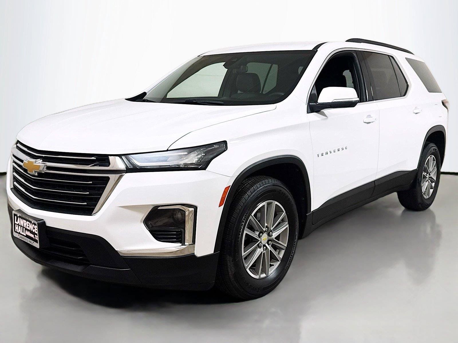 Used 2023 Chevrolet Traverse LT FWD image 1