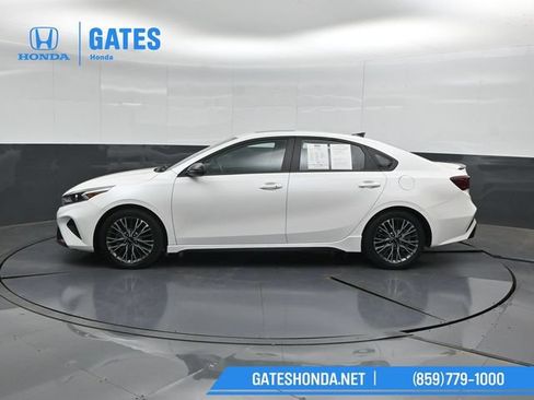 Used 2023 Kia Forte GT-Line w/ GT-Line Premium Package FWD image 7