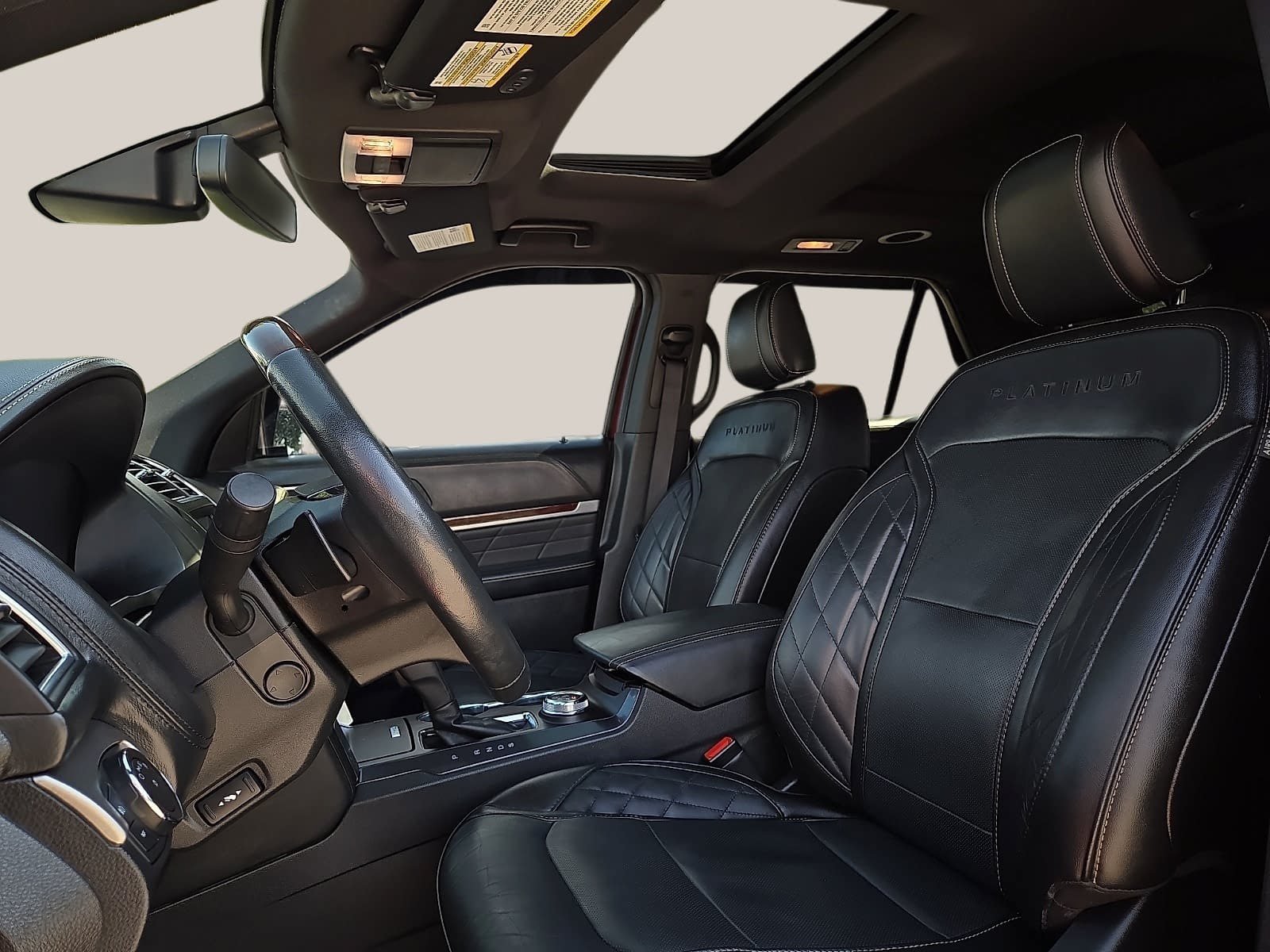 Used 2018 Ford Explorer Platinum AWD/4WD image 15