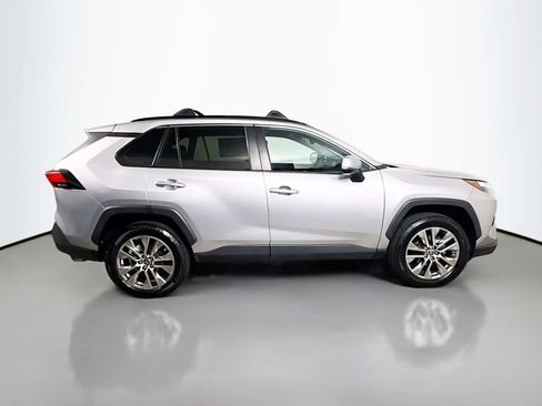 Certified 2022 Toyota RAV4 XLE Premium image 8