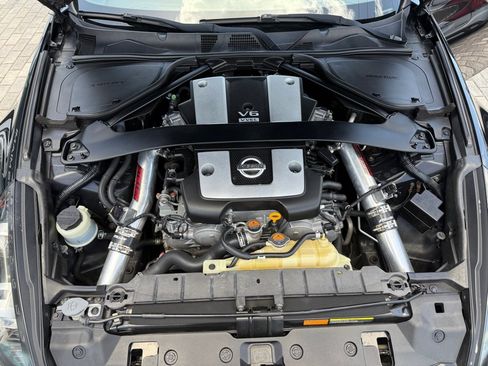 Used 2018 Nissan 370Z Touring image 33