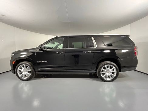 Used 2023 Chevrolet Suburban High Country w/ Premium Package image 5