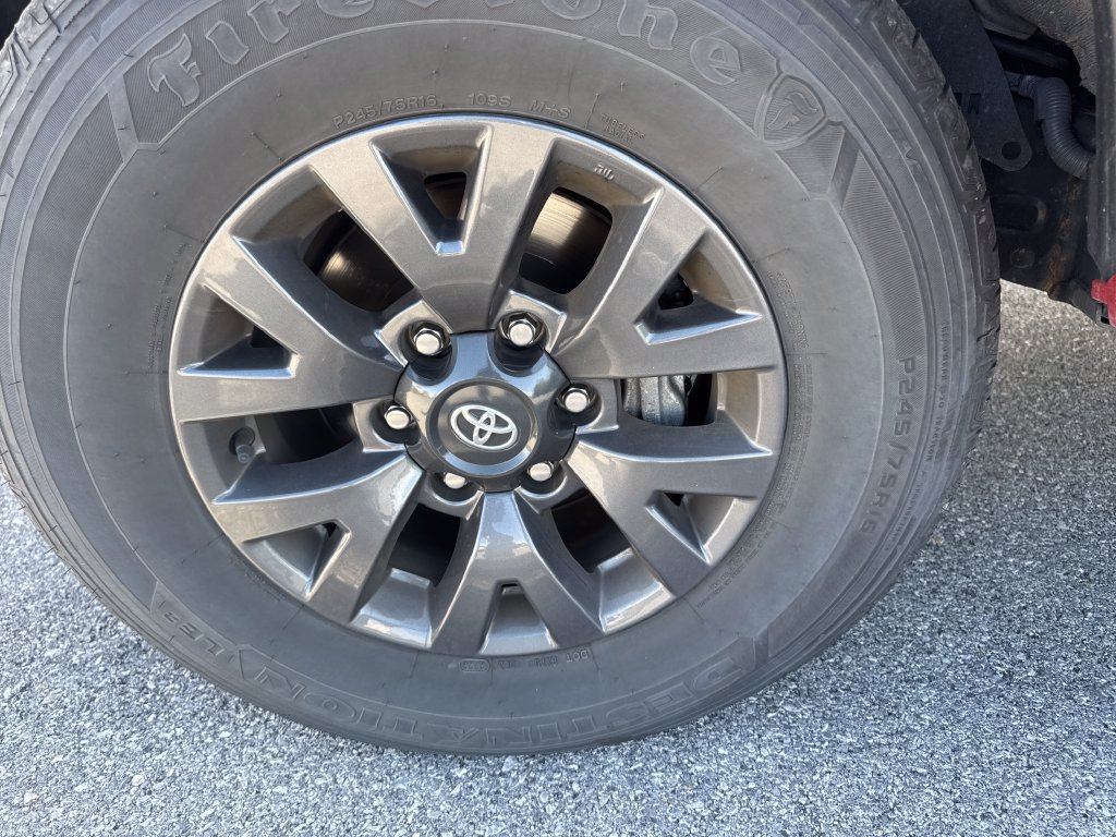 Used 2023 Toyota Tacoma SR5 AWD/4WD image 15
