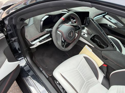 Certified 2023 Chevrolet Corvette Stingray Premium Conv w/ Z51 Performance Package RWD image 3